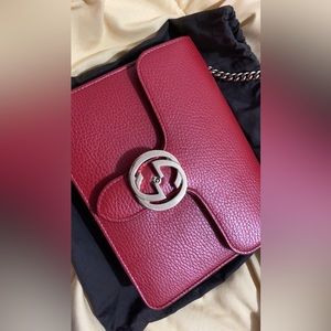 Gucci Interlocking Small GG bag in Red
